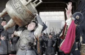 秦武王举鼎绝膑而死，死后大臣一个升官，一个灭族！_乡村野史 菊江历史网