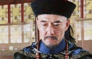 历史上乾隆为何会削去张廷玉的爵位？原因是什么_清朝历史 菊江历史网