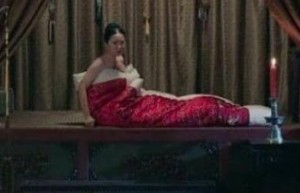 为什么清朝妃子侍寝前都要被包在被子里抬进寝宫？_后宫秘史 菊江历史网