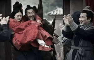 都说吕雉将戚夫人做成人彘残忍 戚夫人当初是怎么对待吕雉的_汉朝历史 菊江历史网