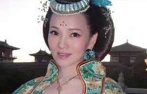 李白写给杨玉环的一首诗，贵妃真的胖吗？_后宫秘史 菊江历史网