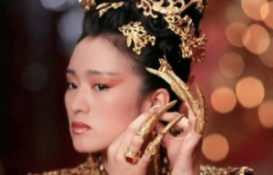 揭秘：清朝妃嫔为何手上都要戴着手指套呢？_稗官野史 菊江历史网