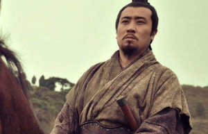 曹操率军南下时，刘备为何坚持携民撤退？_三国历史 菊江历史网