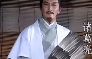 诸葛亮打仗为什么总是坐轮椅 诸葛亮这么做用什么用意_三国历史 菊江历史网