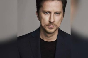 李·恩格里比【英国男演员，代表作《哈利·波特与阿兹卡班的囚徒》】 – 人物百科