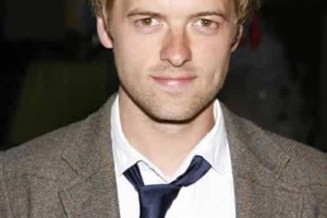 亚当·坎贝尔【英国男演员】 – 人物百科