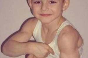 朱利亚诺·斯特勒【罗马尼亚网红】 – 人物百科