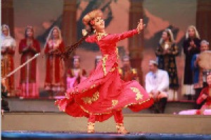 麦西热甫有什么风俗？麦西热甫的传承现状_民间艺术 菊江历史网