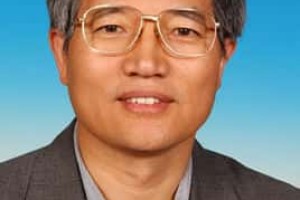 张维迎【经济学教授，CCTV2002年中国经济年度人物】 – 人物百科