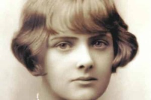 达夫妮·杜穆里埃简介，如何评价杜穆里埃_世界近代史 菊江历史网