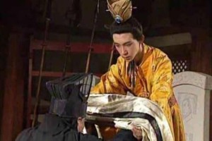 汉献帝是昏君吗？只是生不逢时，最终落得个傀儡皇帝_汉朝历史 菊江历史网