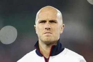 布拉德利【美国足球运动员】 – 人物百科