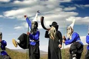 彝族习俗，彝族撮泰吉是什么样的演出有何意义_民俗文化 菊江历史网