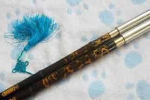 彝族乐器，双管巴乌是彝族的一种特殊乐器_民俗文化 菊江历史网