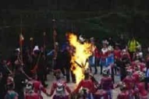 苗族文化，苗族人的姓氏和名字都有什么特点_民俗文化 菊江历史网