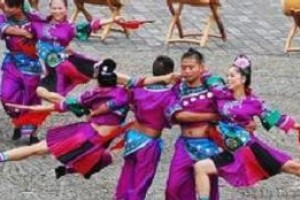苗族舞蹈文化，苗族舞蹈有着怎样的历史来源_民俗文化 菊江历史网