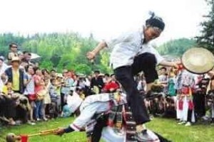 彝族节日，跳弓节是那坡彝族村寨的传统节日_民俗文化 菊江历史网