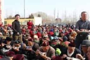 维吾尔族节日简介，维吾尔族的“肉孜节”历史_民俗文化 菊江历史网