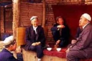 维吾尔族人在饮食与交谈上都有啥样的禁忌_民俗文化 菊江历史网