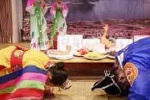 朝鲜族婚礼中的踩麻袋和推木雁是啥样的_民俗文化 菊江历史网