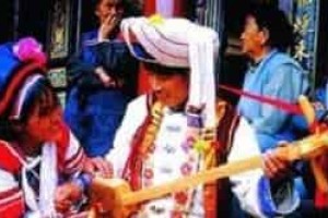 白族龙头三弦是啥样的，白族乐器简介_民俗文化 菊江历史网