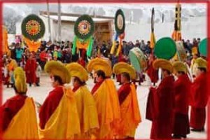 藏族佛教，藏传主要教派格鲁派有什么特点_民俗文化 菊江历史网