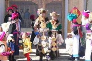 藏族民俗节日，藏族婚礼上唱歌是怎么来的 菊江历史网