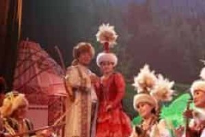 什么是哈萨克族阿肯弹唱，其又有何风格 菊江历史网