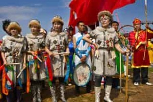 赫哲族为什么叫中国黑金部落，赫哲族有多少人 菊江历史网