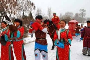 赫哲族人娶媳妇的必备条件，赫哲族的传统婚俗 菊江历史网