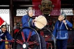 侗族戏剧，侗族的咚咚推是一种什么表演形式 菊江历史网