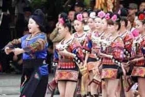 侗族舞蹈，侗族芦笙舞有什么特点 菊江历史网