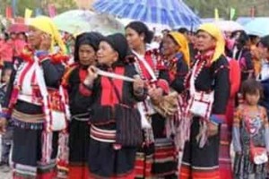 德昂族舞蹈，德昂族象脚鼓舞与短脚鼓舞的特点 菊江历史网