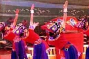 羌族舞蹈，羌族的女子洒朗有什么别样风情 菊江历史网