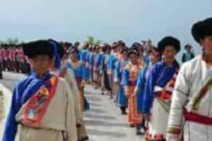 羌族服饰简介，羌族男子服饰有何特点 菊江历史网