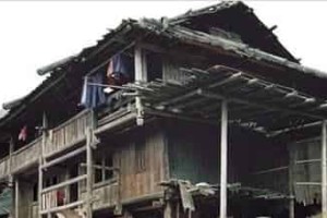 仡佬族建筑，干栏式建筑的特点是什么 菊江历史网