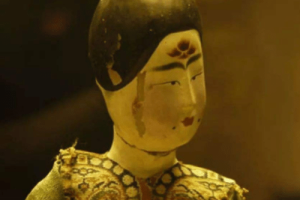 花钿妆什么时候开始盛行（春秋战国时期，寿阳公主发明）_民俗文化 菊江历史网