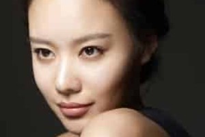 金亚中【别名金雅中，韩国女演员、主持人】 – 人物百科