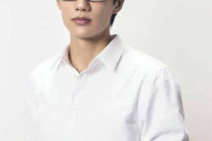 许嵩【中国内地流行乐男歌手、音乐制作人、词曲创作人】 – 人物百科