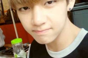 金泰亨【艺名V，韩国男歌手、演员】 – 人物百科