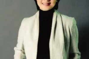 柯以敏【马来西亚女歌手、演员、制片人】 – 人物百科