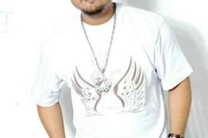 龚格尔【中国内地流行乐男歌手、音乐制作人、影视演员、配音演员、编剧、制片人】 – 人物百科