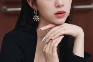 欧阳娜娜【中国台湾

女大提琴演奏者、影视演员、歌手】 – 人物百科