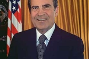 理查德·尼克松【第37任美国总统，史上第一位任期内辞职的总统】 – 人物百科