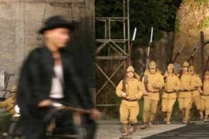 汉奸在前面骑自行车日本兵在后面跑是真的吗_稗官野史 菊江历史网