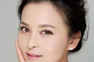 何音【中国内地女演员】 – 人物百科