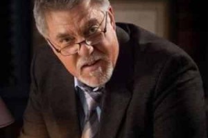 布鲁斯·麦克吉尔【美国男演员、配音员】 – 人物百科