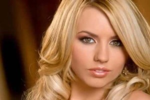 莱克茜·贝尔【美国女演员】 – 人物百科