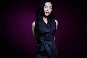 郭培【中国第一代服装设计师，中国最早的高级定制服装设计师】 – 人物百科