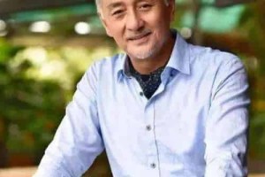 吴岱融【原名吴瑰岸，新加坡影视男演员】 – 人物百科